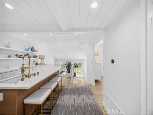 48 Sea Island Drive, Newport Beach, CA