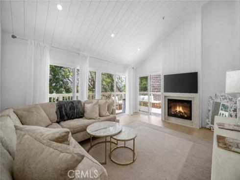 48 Sea Island Drive, Newport Beach, CA