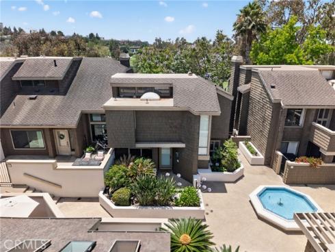 48 Sea Island Drive, Newport Beach, CA