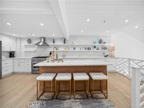 48 Sea Island Drive, Newport Beach, CA