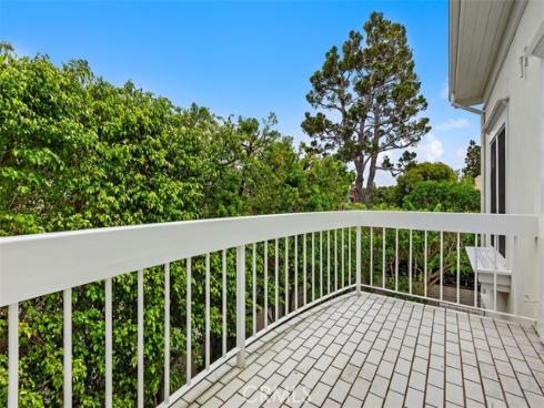 2 Belcourt , Newport Beach, CA