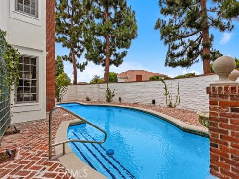 2 Belcourt , Newport Beach, CA
