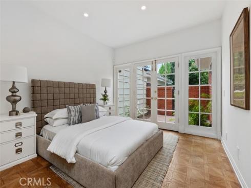 2 Belcourt , Newport Beach, CA