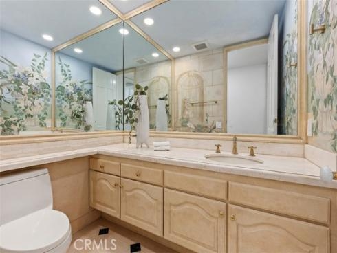 2 Belcourt , Newport Beach, CA