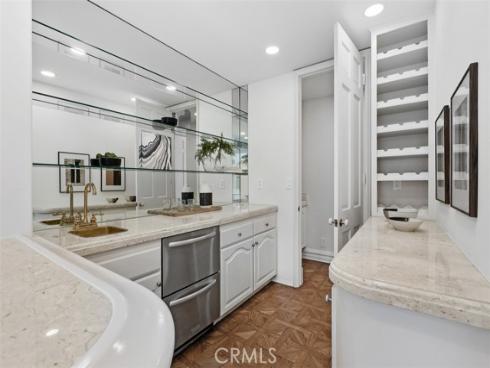 2 Belcourt , Newport Beach, CA