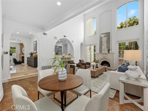 2 Belcourt , Newport Beach, CA