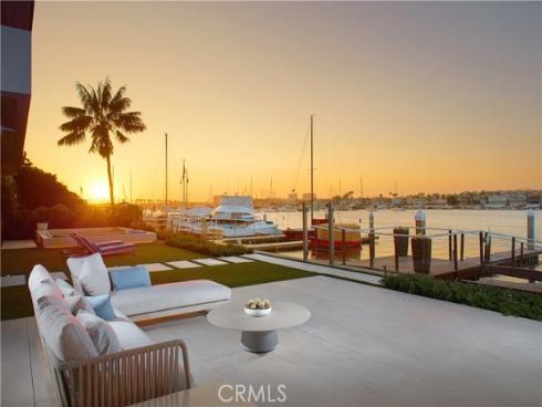 1220 W Bay Avenue, Newport Beach, CA
