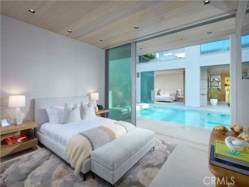 1220 W Bay Avenue, Newport Beach, CA