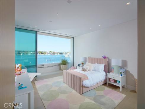 1220 W Bay Avenue, Newport Beach, CA