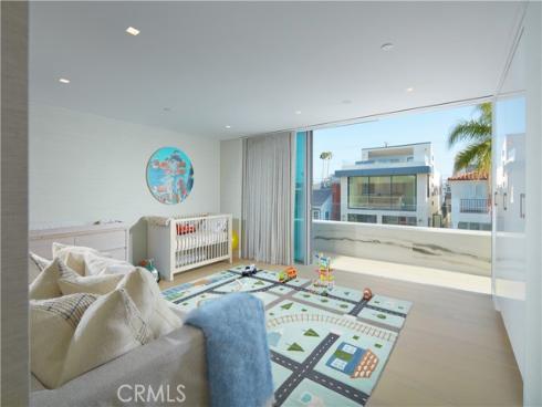 1220 W Bay Avenue, Newport Beach, CA