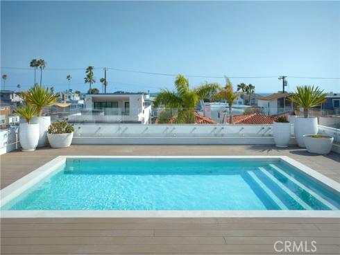 1220 W Bay Avenue, Newport Beach, CA
