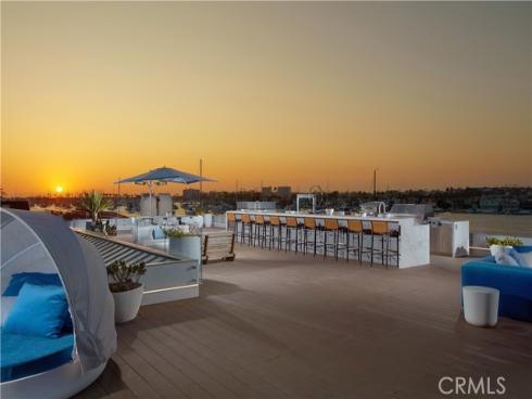 1220 W Bay Avenue, Newport Beach, CA