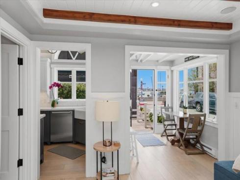 104 Onyx Avenue, Newport Beach, CA