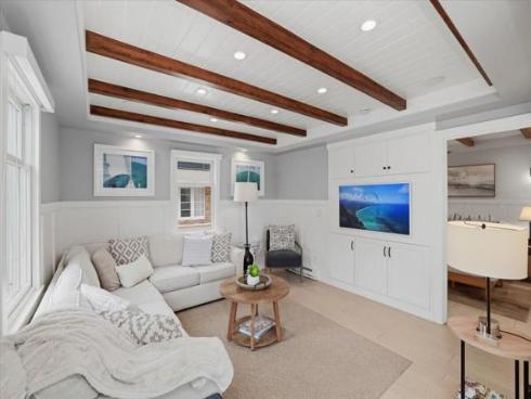 104 Onyx Avenue, Newport Beach, CA