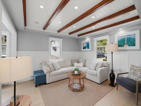 104 Onyx Avenue, Newport Beach, CA