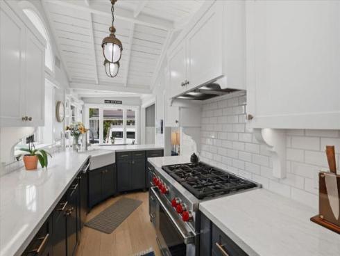 104 Onyx Avenue, Newport Beach, CA