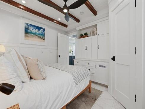 104 Onyx Avenue, Newport Beach, CA