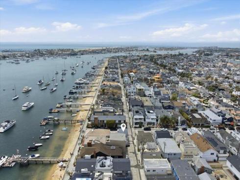104 Onyx Avenue, Newport Beach, CA