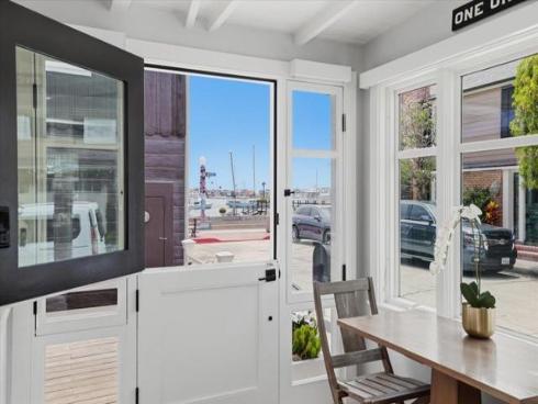 104 Onyx Avenue, Newport Beach, CA