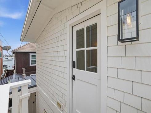 104 Onyx Avenue, Newport Beach, CA
