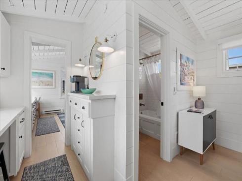 104 Onyx Avenue, Newport Beach, CA
