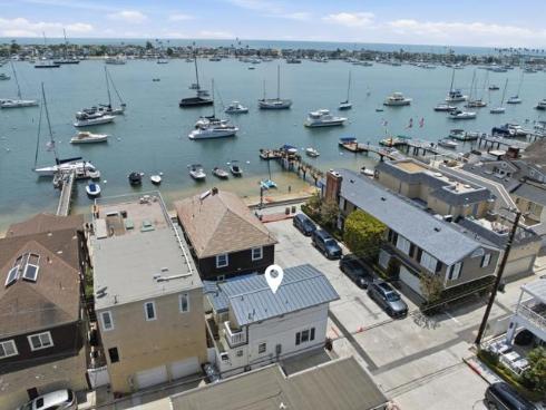 104 Onyx Avenue, Newport Beach, CA