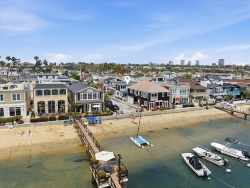 104 Onyx Avenue, Newport Beach, CA