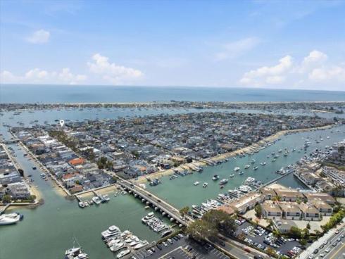 104 Onyx Avenue, Newport Beach, CA