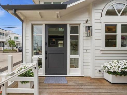 104 Onyx Avenue, Newport Beach, CA