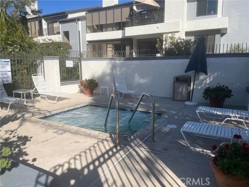 230 Lille Lane 204 , Newport Beach, CA