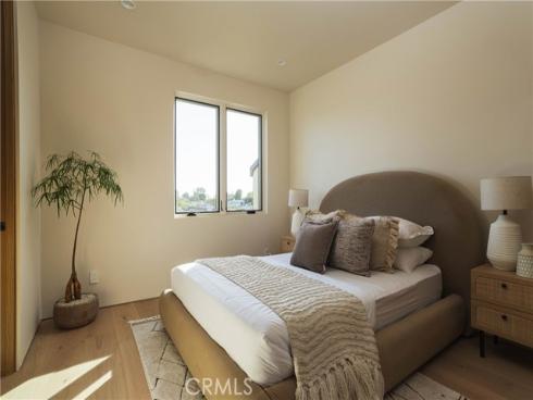 1738 Paloma Drive, Newport Beach, CA