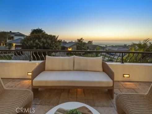 2 Trafalgar , Newport Beach, CA