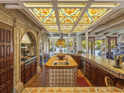 2 Trafalgar , Newport Beach, CA