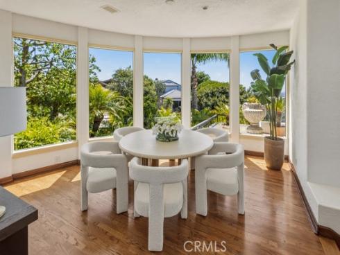 2 Trafalgar , Newport Beach, CA