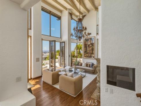 2 Trafalgar , Newport Beach, CA