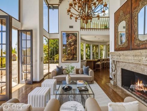 2 Trafalgar , Newport Beach, CA
