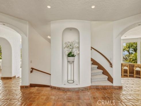 2 Trafalgar , Newport Beach, CA