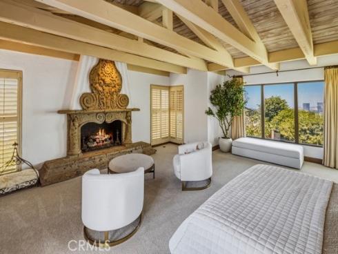 2 Trafalgar , Newport Beach, CA
