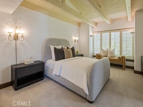 2 Trafalgar , Newport Beach, CA
