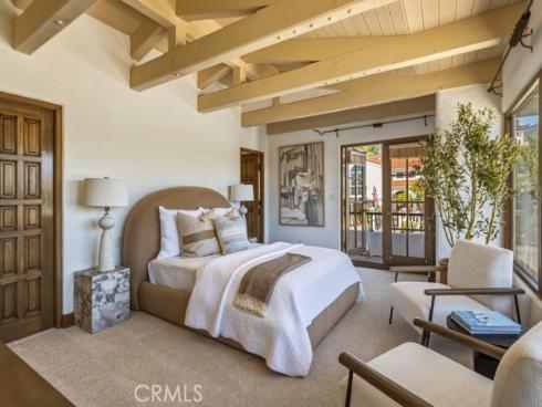 2 Trafalgar , Newport Beach, CA