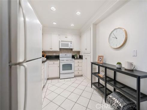 102 Scholz 234 , Newport Beach, CA