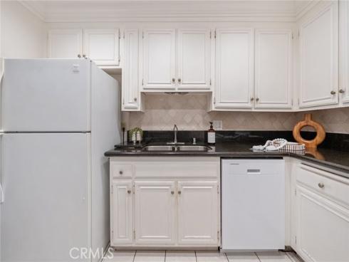102 Scholz 234 , Newport Beach, CA
