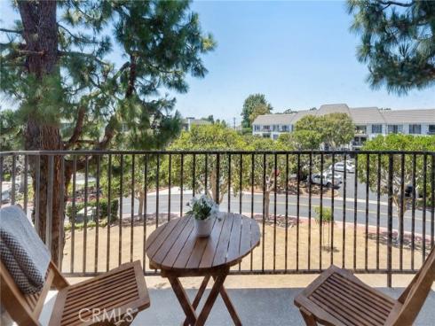 102 Scholz 234 , Newport Beach, CA