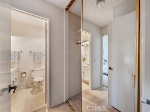 102 Scholz 234 , Newport Beach, CA