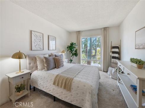 102 Scholz 234 , Newport Beach, CA