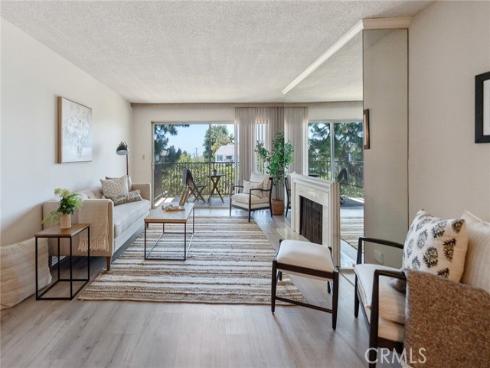 102 Scholz 234 , Newport Beach, CA