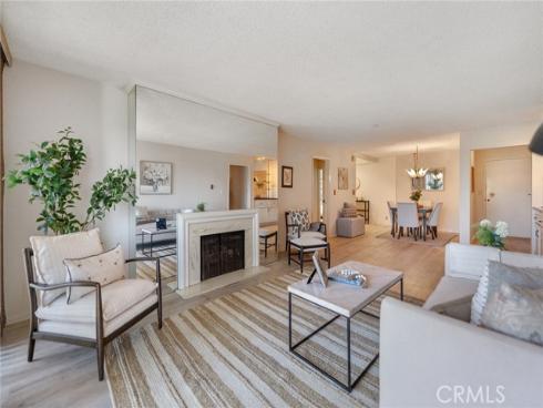 102 Scholz 234 , Newport Beach, CA
