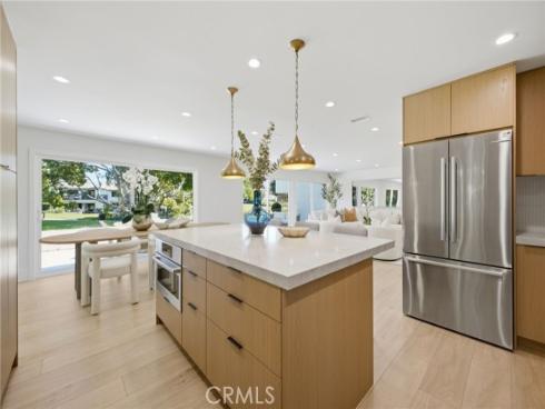 539  Vista Flora  , Newport Beach, CA