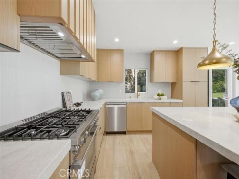 539  Vista Flora  , Newport Beach, CA