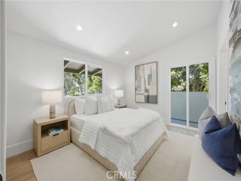 539  Vista Flora  , Newport Beach, CA